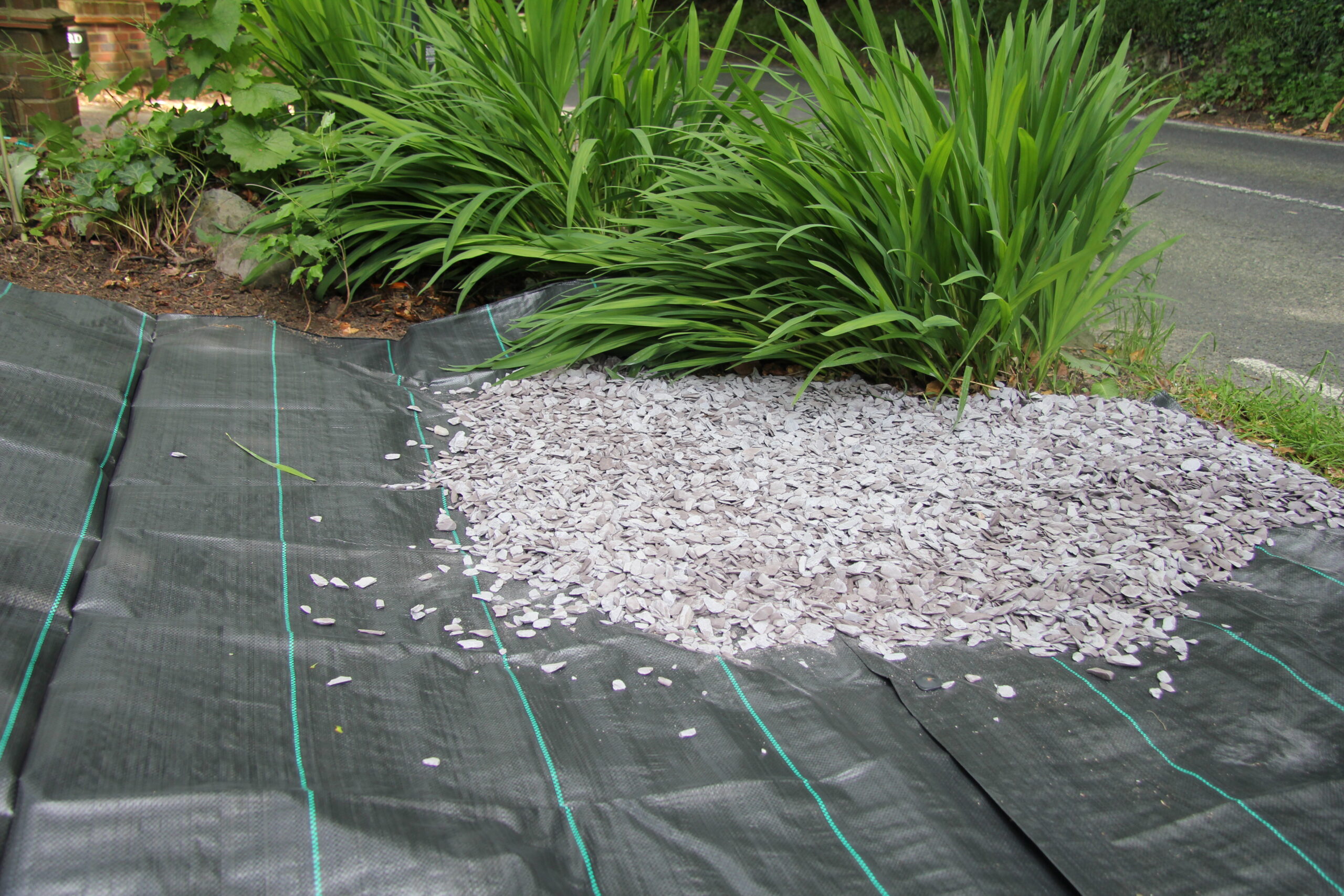 Learn the benefits of using Cladco Heavy Duty Weed Mat and how to